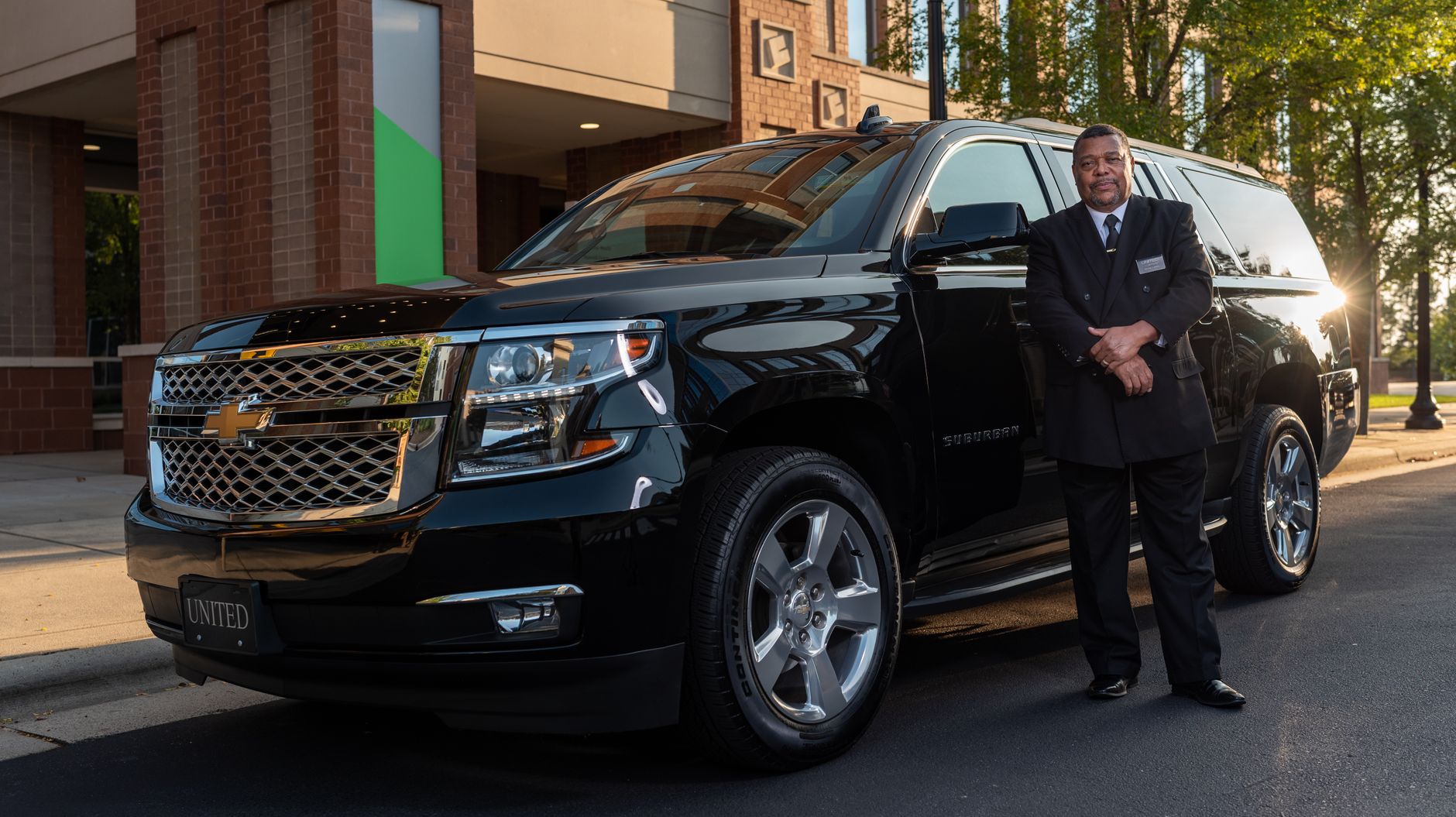 Why Choose a Professional Chauffeur for Your Airport Transfer
